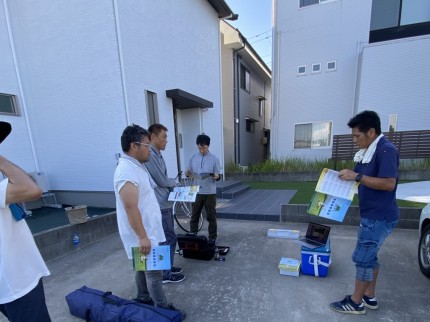 雑草対策とアプローチと目隠しを