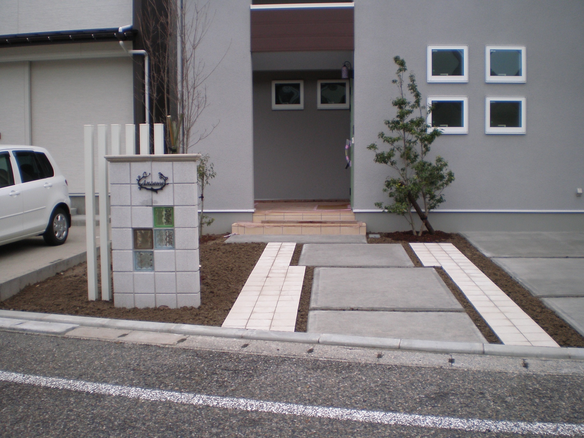 玄関前のアプローチを来客用の駐車スペースに 新潟市 外構 エクステリア 庭 ラーバンテック